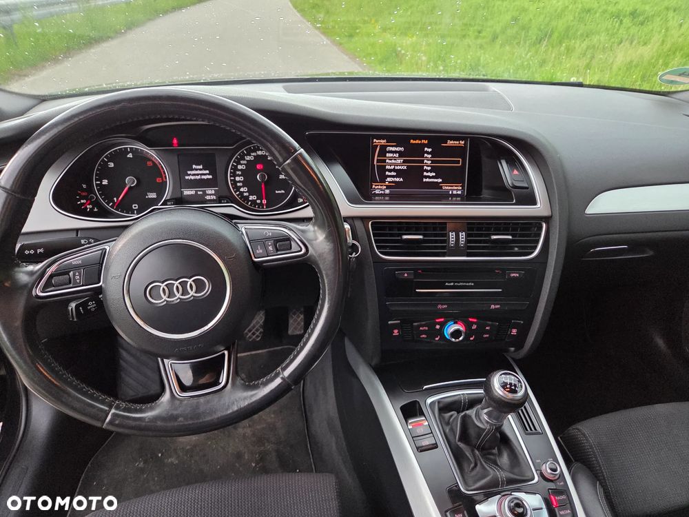 Audi A4 Avant 2.0 TDI DPF S line Sportpaket - 23