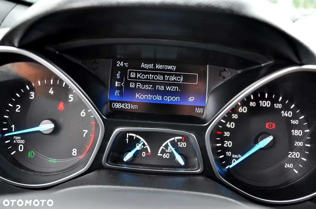 Ford Kuga 1.5 EcoBoost 2x4 ST-Line - 25