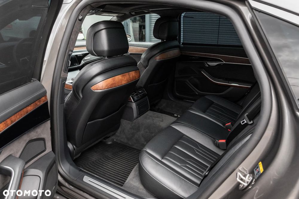 Audi A8 L 55 TFSI mHEV Quattro Tiptr - 12
