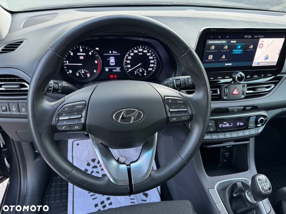 Hyundai i30 1.6 D Comfort - 12