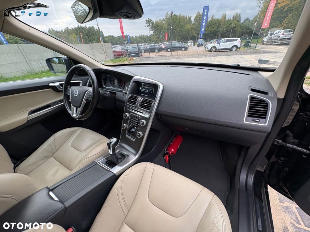 Volvo XC 60 D3 Momentum - 34