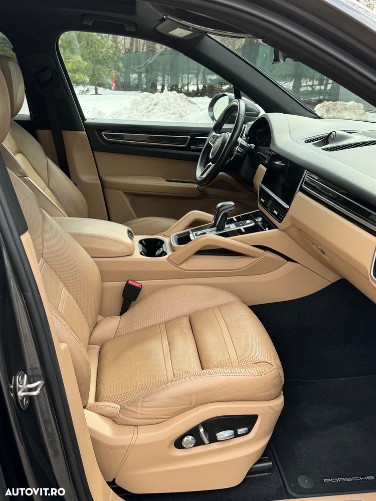 Porsche Cayenne S Tiptronic S Platinum Edition - 13