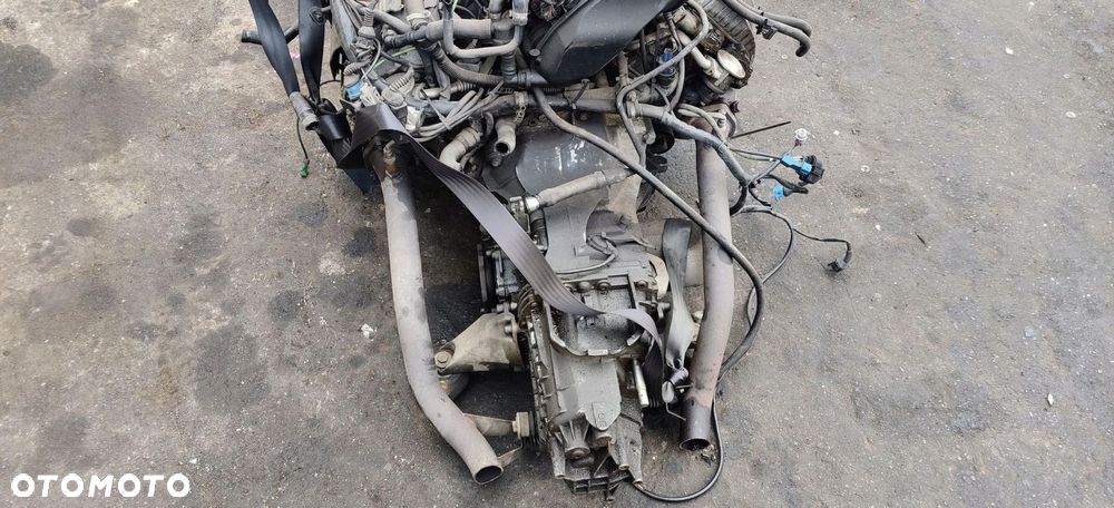 Audi A4 S4 B5 8D 2000 Kompletne skrzynie - 4