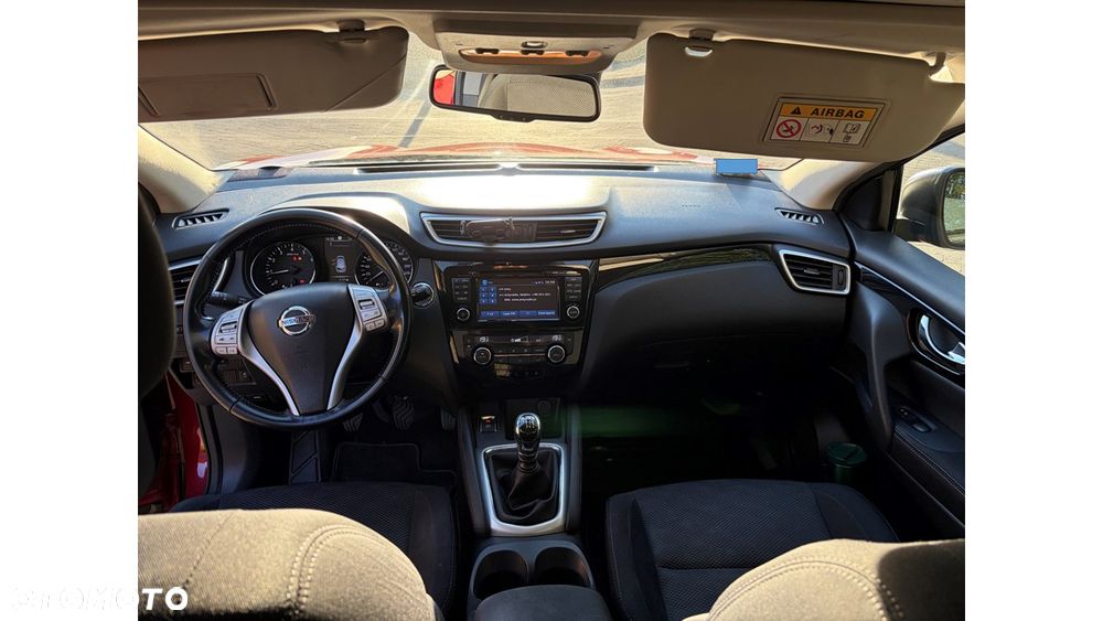 Nissan Qashqai 1.6 DIG-T N-Connecta - 9