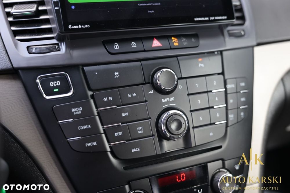 Opel Insignia - 26
