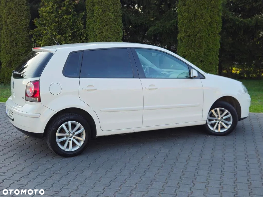 Volkswagen Polo 1.4 Comfortline - 23