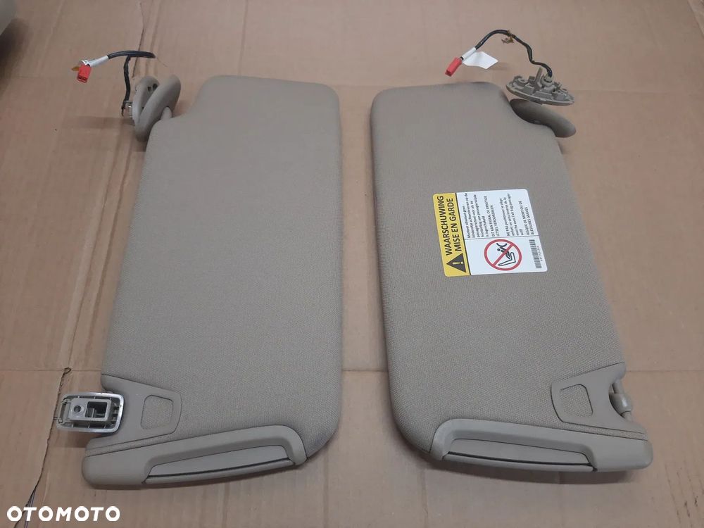 Thema II daszek słoneczny komplet Chrysler 300C II Lancia - 2