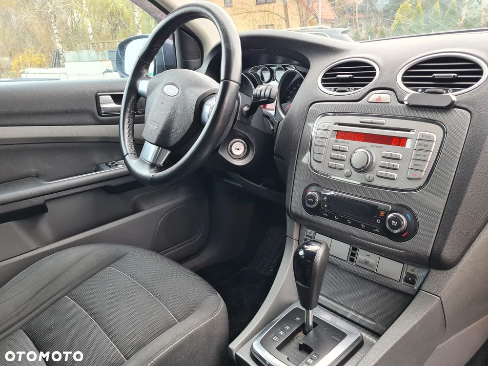 Ford Focus - 30