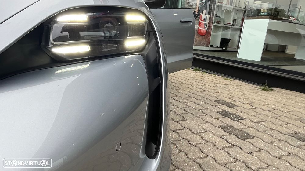 Porsche Taycan Standard - 6