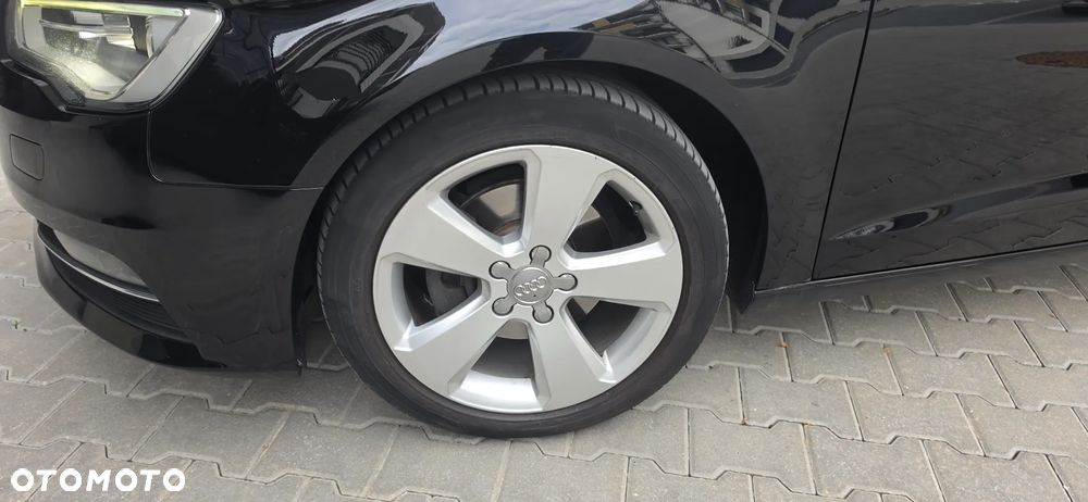 Audi A3 Sportback 2.0 TDI S tronic - 16