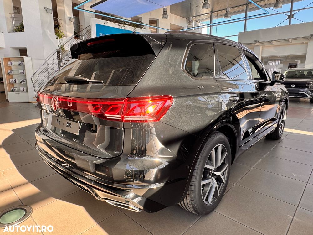 Volkswagen Touareg V6 TDI 4MOTION R-Line - 4