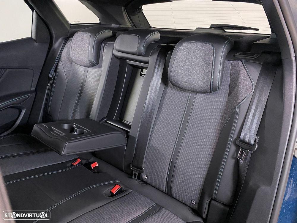 Peugeot 3008 1.6 Plug-in Hybrid Allure e-DCS7 - 18