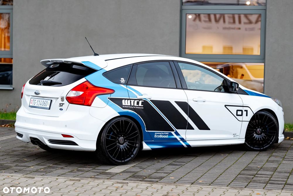 Ford Focus ST2 - 10