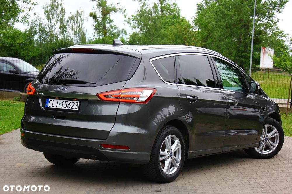 Ford S-Max 2.0 TDCi Titanium PowerShift - 9