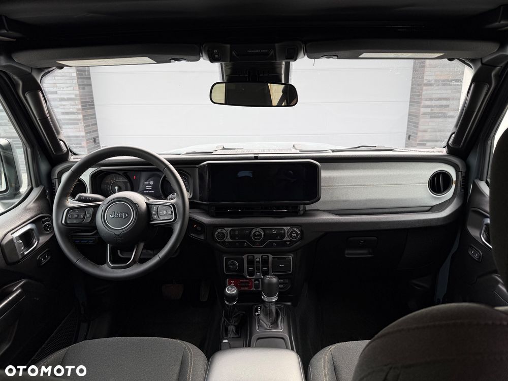 Jeep Wrangler - 18
