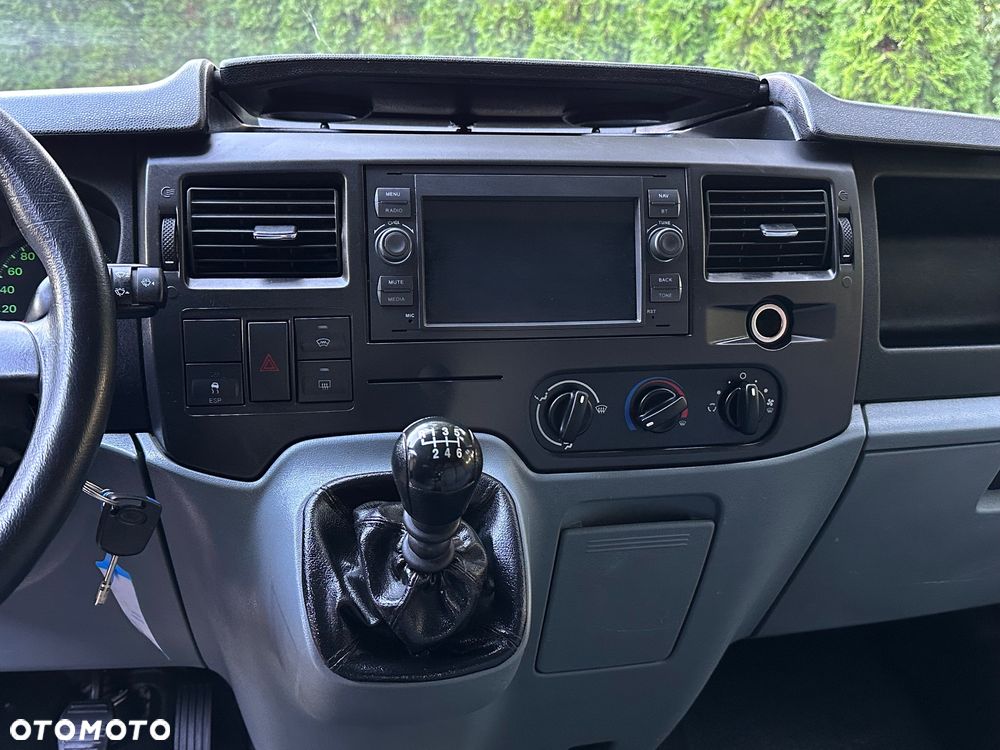Ford Transit - 19