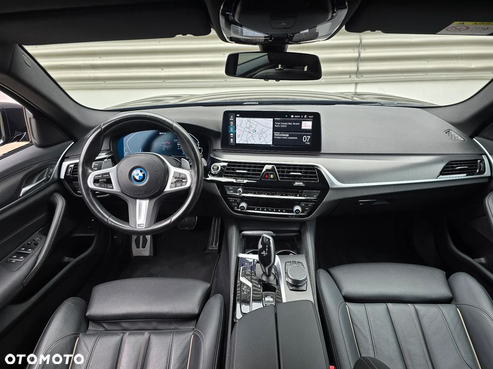 BMW Seria 5 530e M Sport sport - 16