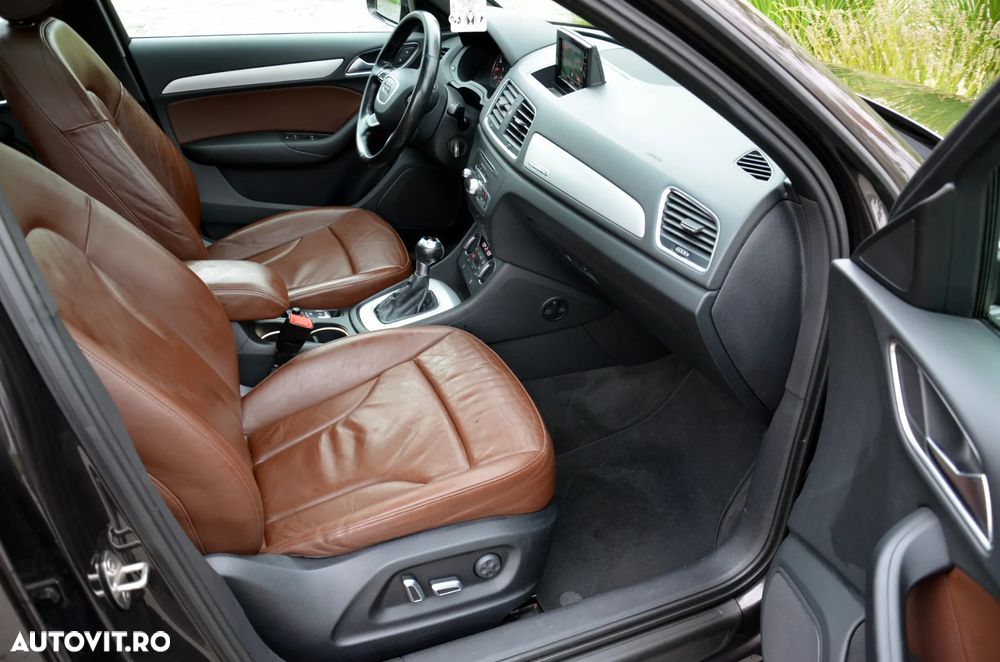 Audi Q3 2.0 TFSI Quattro Stronic Design - 17