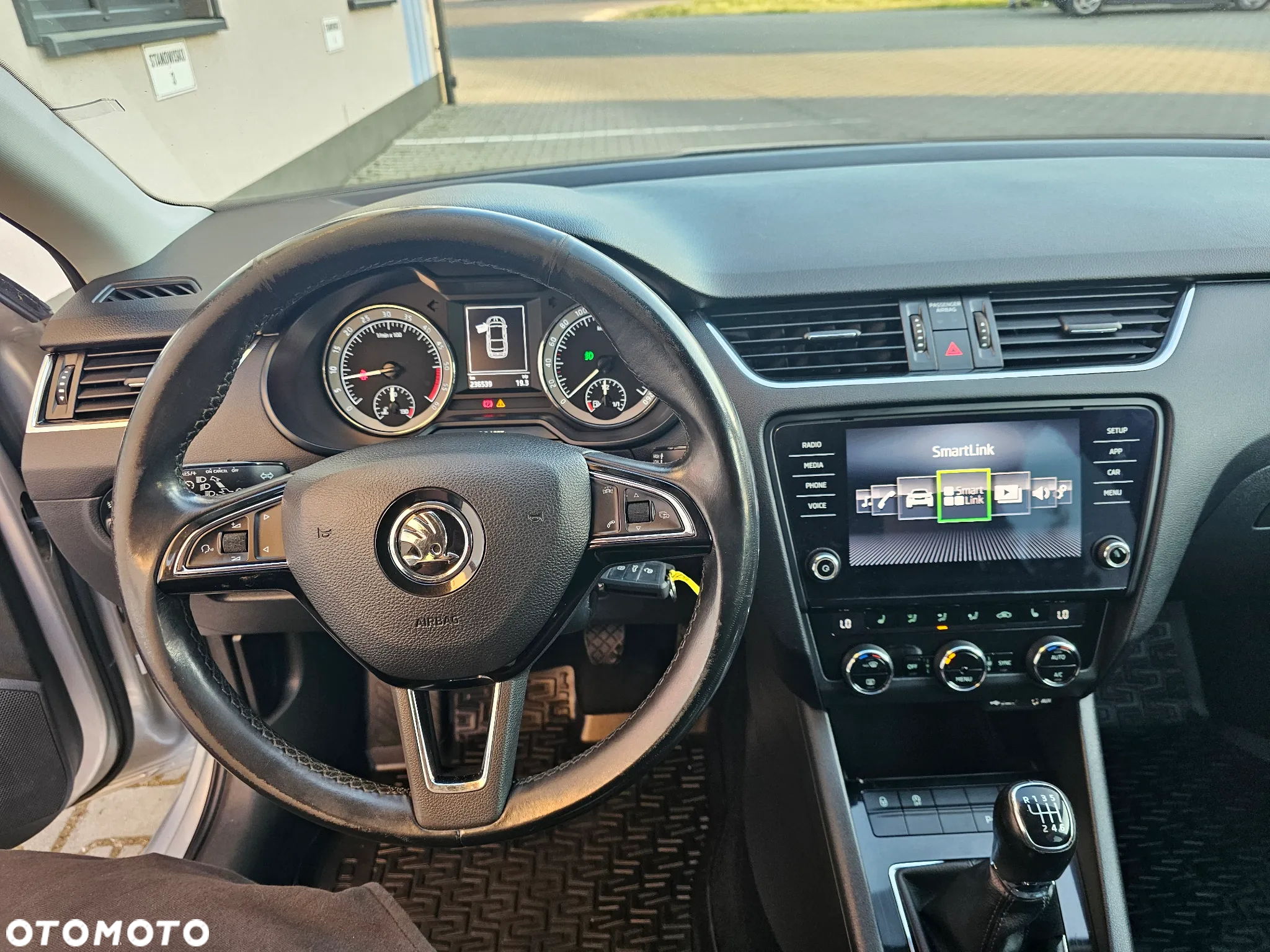 Skoda Octavia 2.0 TDI Elegance - 25