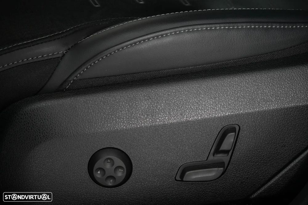 Mercedes-Benz GLC 300 de 4Matic - 21