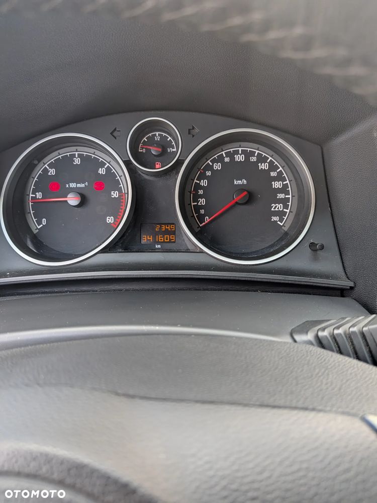 Opel Astra 1.7 CDTI - 12
