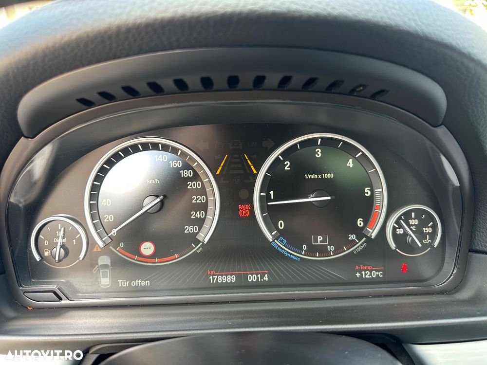 BMW Seria 5 525d Touring Aut. - 30