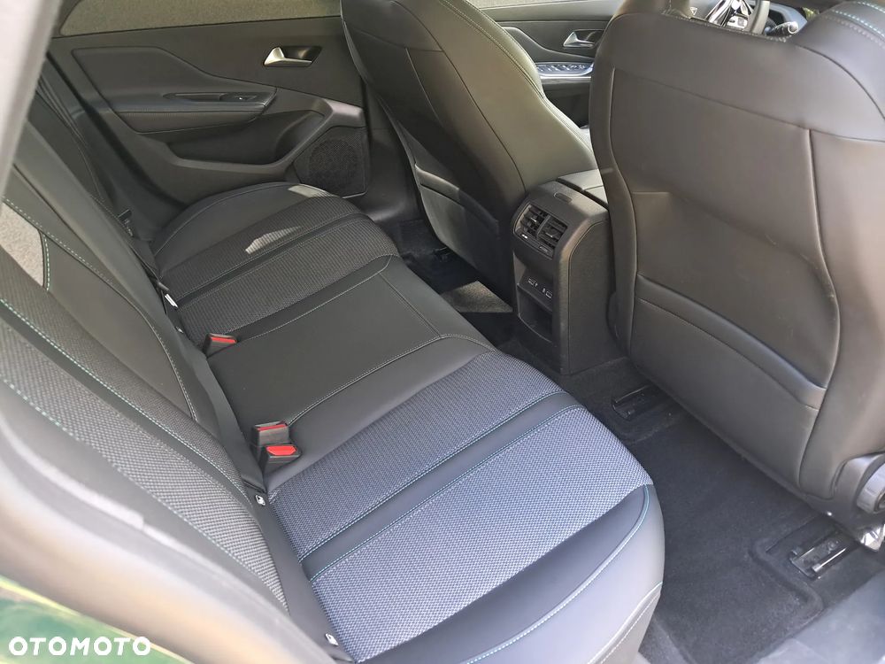 Peugeot 308 BlueHDi 130 EAT8 Stop & Start Allure Pack - 11