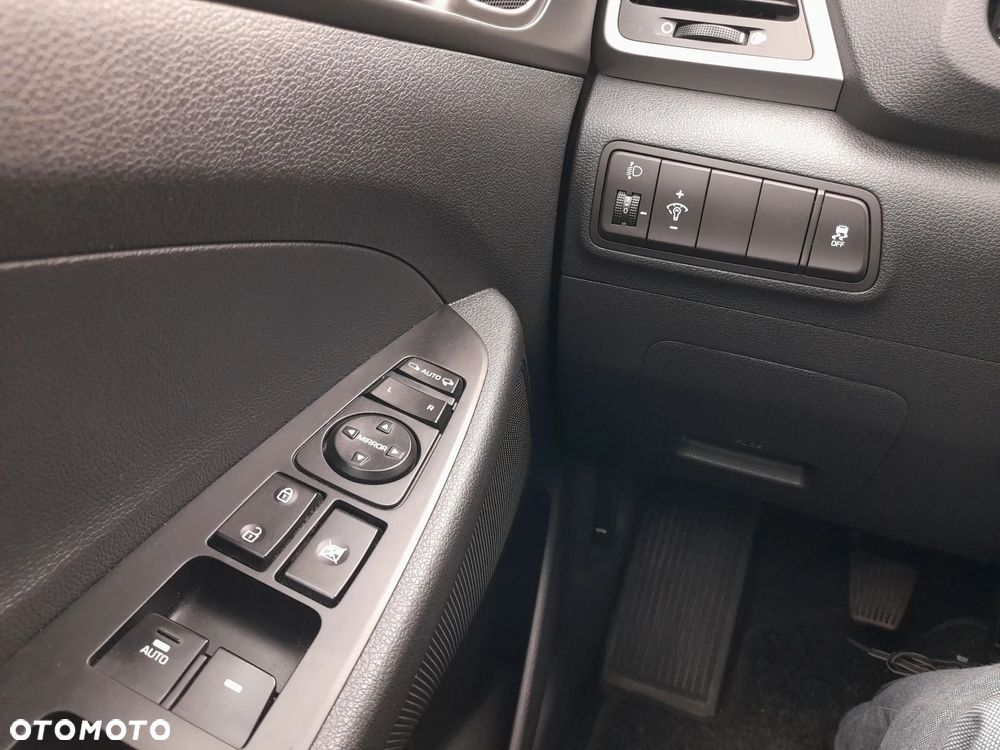 Hyundai Tucson 1.6 GDi Comfort 2WD - 19