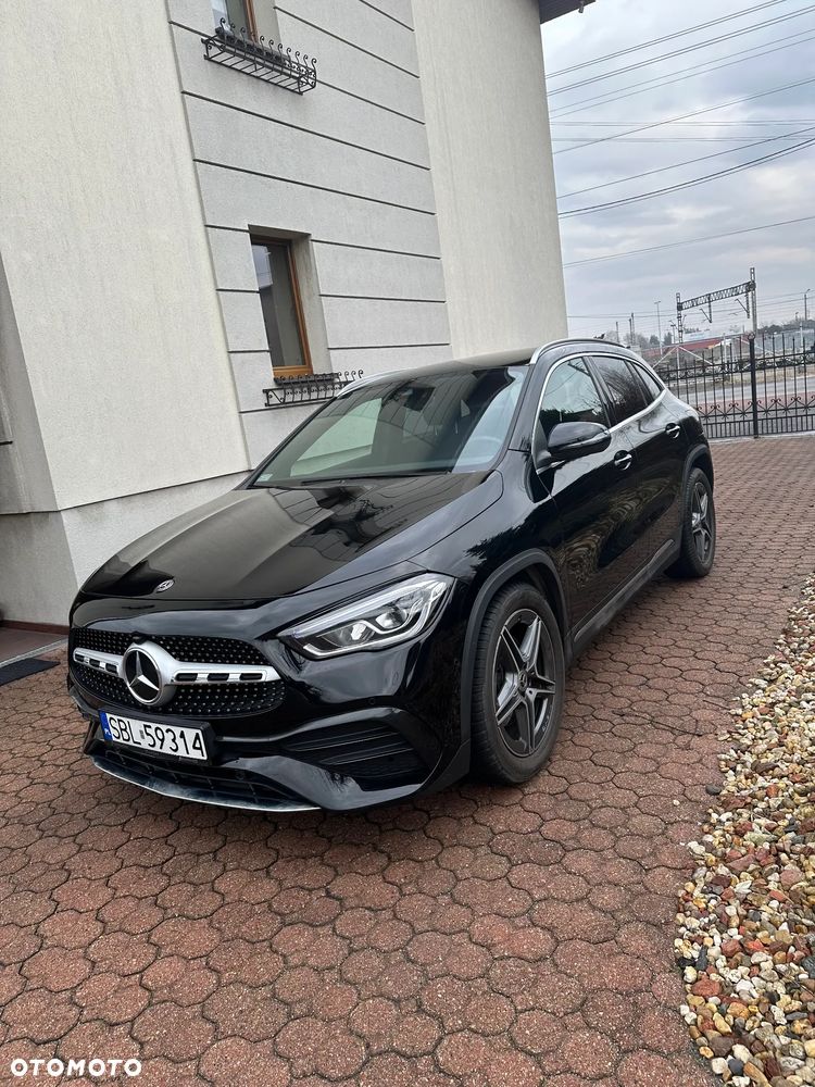 Mercedes-Benz GLA - 3