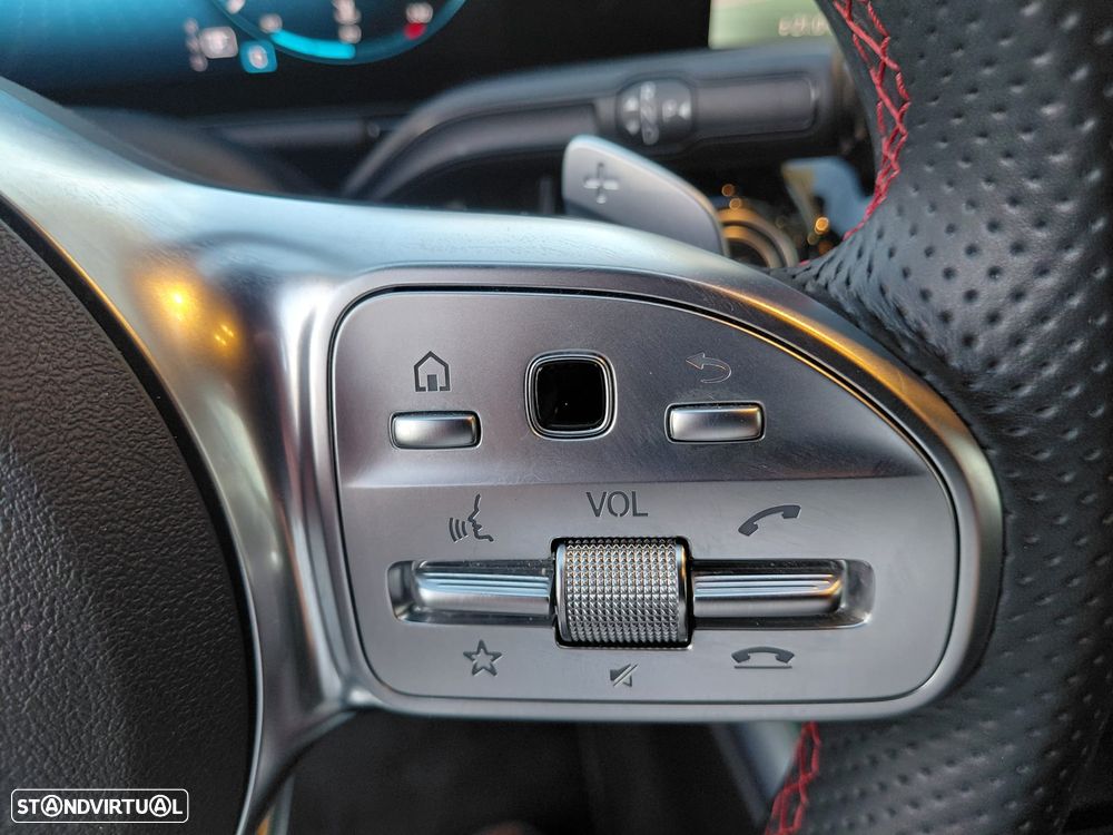 Mercedes-Benz GLA 200 AMG Line - 11