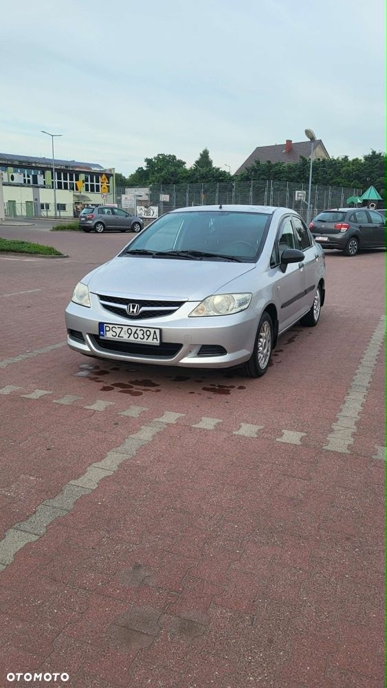 Honda City 1.4 Comfort - 1