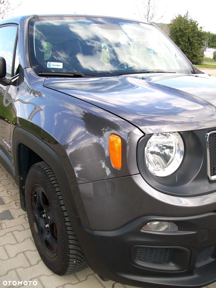 Jeep Renegade 1.6 E-TorQ Sport FWD - 28