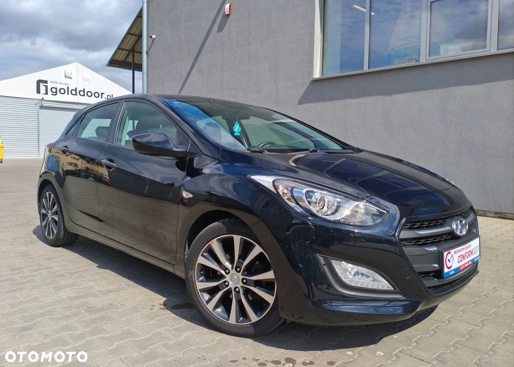 Hyundai i30 blue 1.4 Classic Navigation - 1