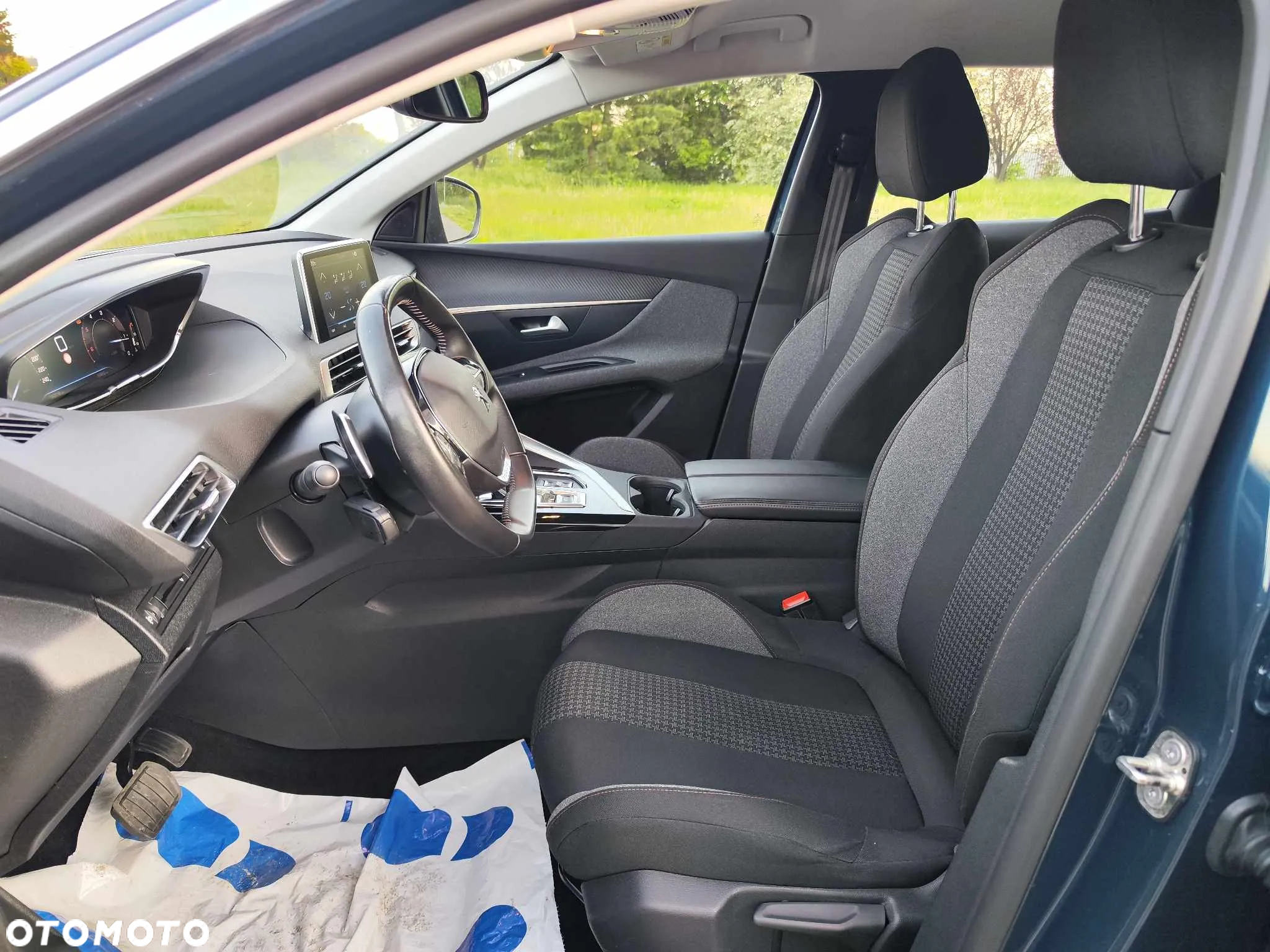 Peugeot 3008 1.5 BlueHDi Allure S&S EAT8 - 35