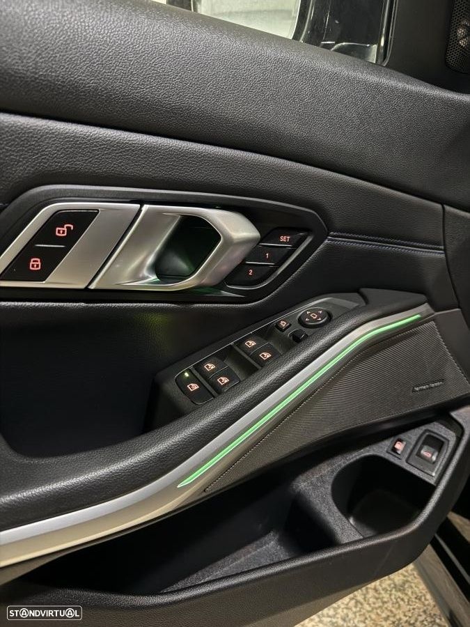 BMW 330 e Aut. M Sport - 34
