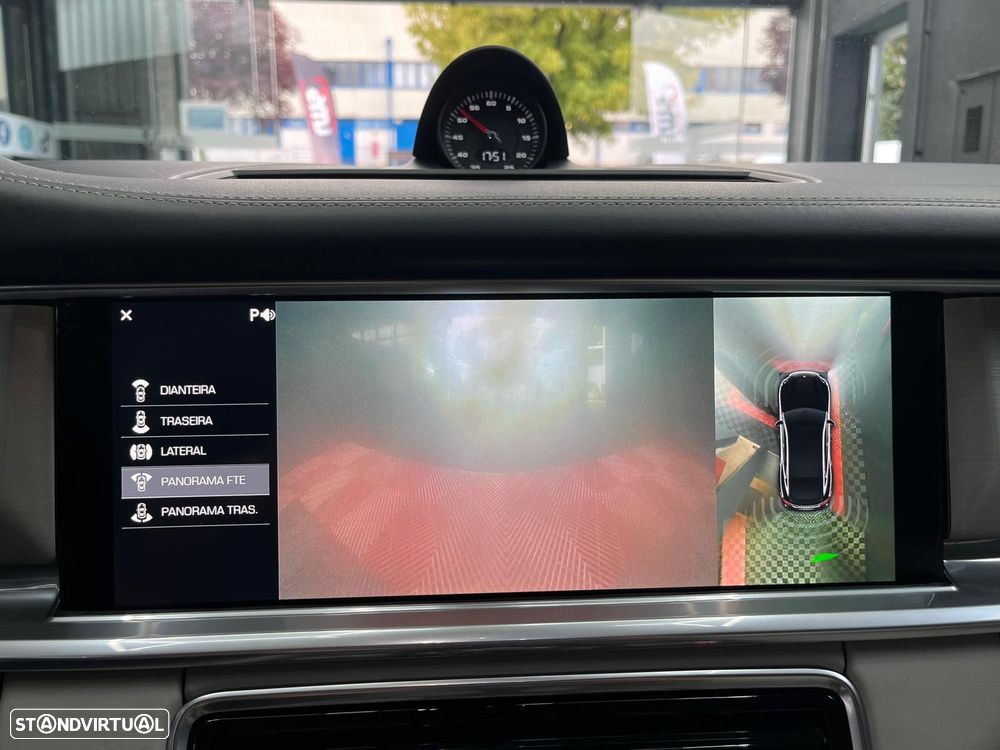 Porsche Panamera 4 S - 27