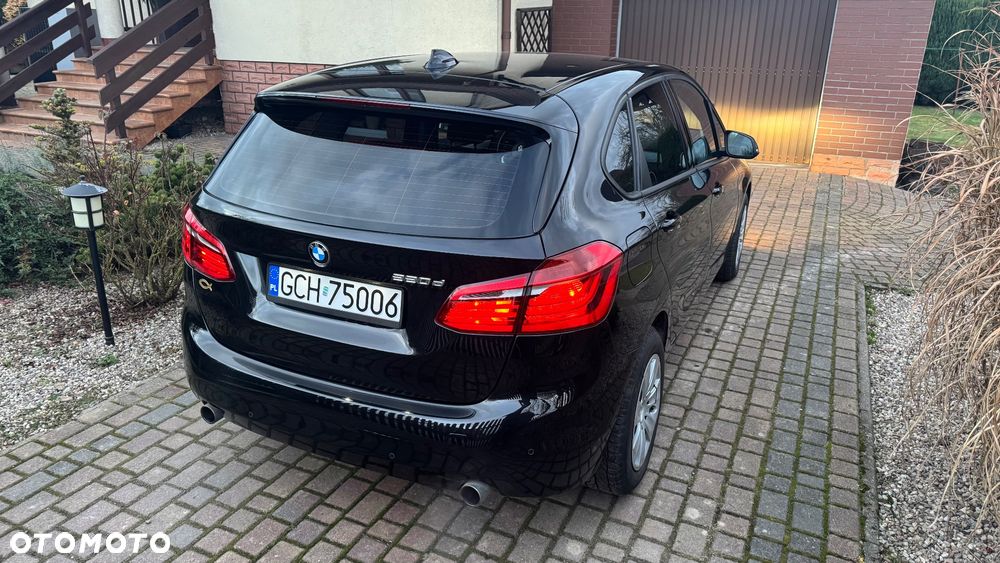 BMW Seria 2 220d - 9