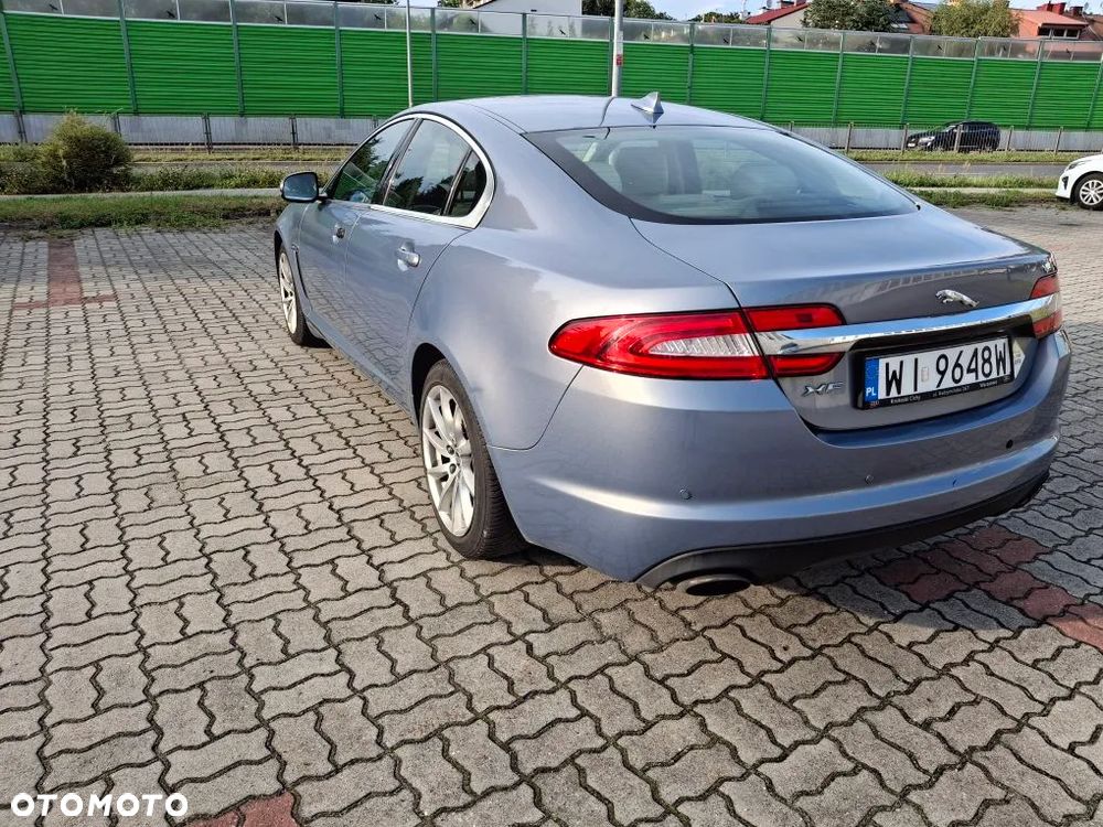Jaguar XF - 5