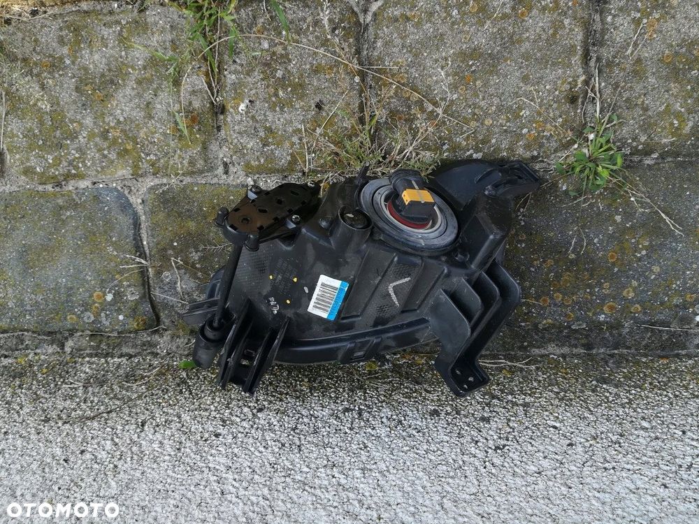 HYUNDAI TUCSON III 3 HALOGEN LAMPA PRZECIWMGIELNA LEWA EUROPA ORYGINAŁ - 2