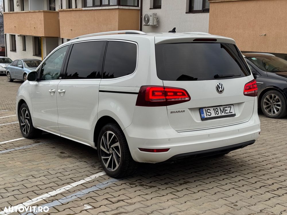 Volkswagen Sharan 2.0 TDI DSG (BlueMotion Technology) Highline - 39