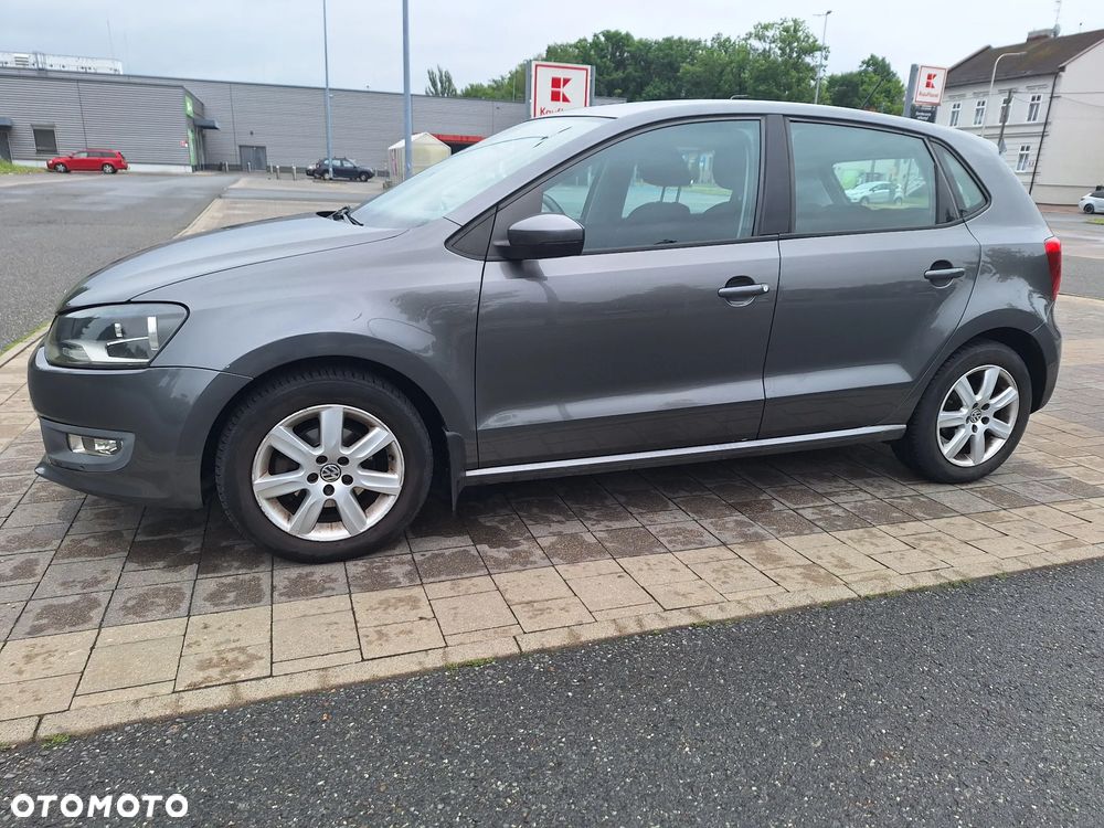 Volkswagen Polo 1.4 16V Highline - 1