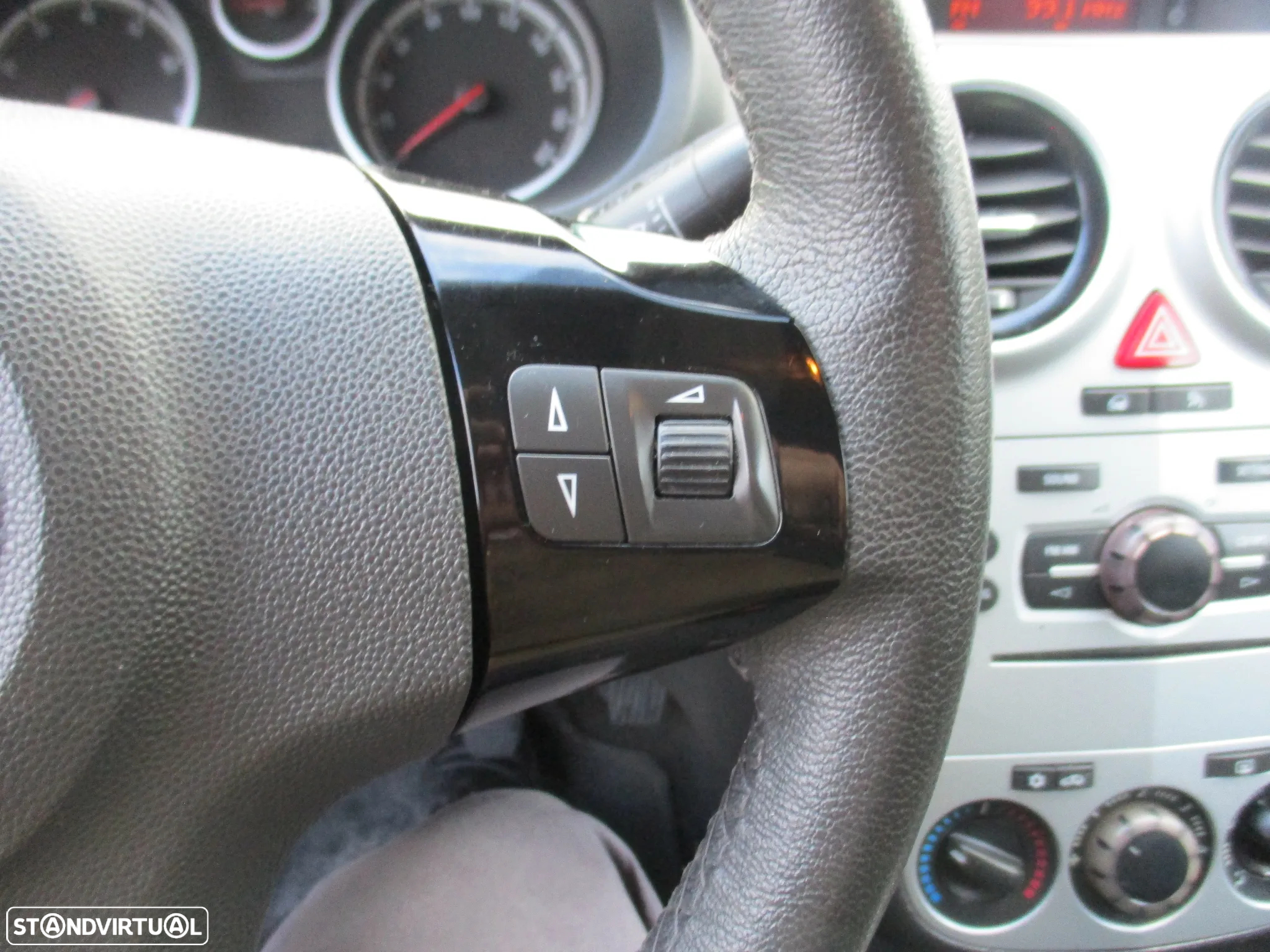 Opel Corsa 1.2 City S/S - 12
