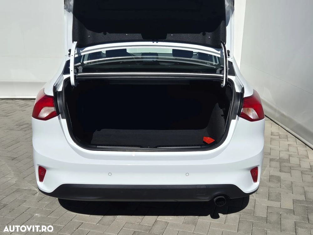 Ford Focus 1.5 EcoBlue Titanium - 28