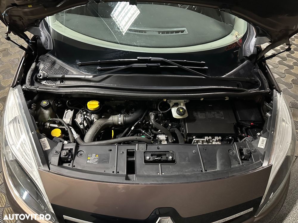 Renault Scenic ENERGY TCe 130 BOSE EDITION - 15