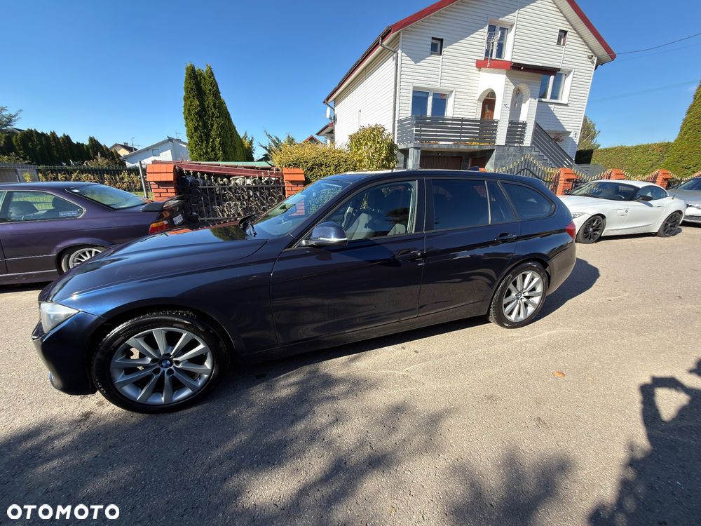 BMW Seria 3 320d - 5