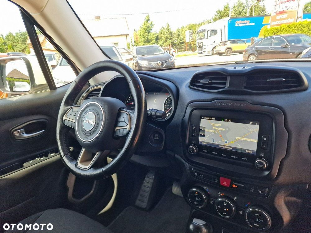 Jeep Renegade 1.4 MultiAir Limited 4WD S&S - 23