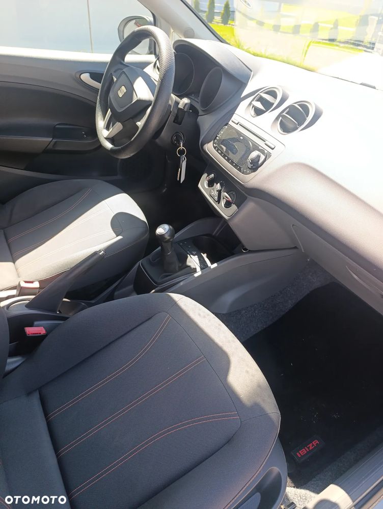 Seat Ibiza 1.2 12V Style Viva - 5
