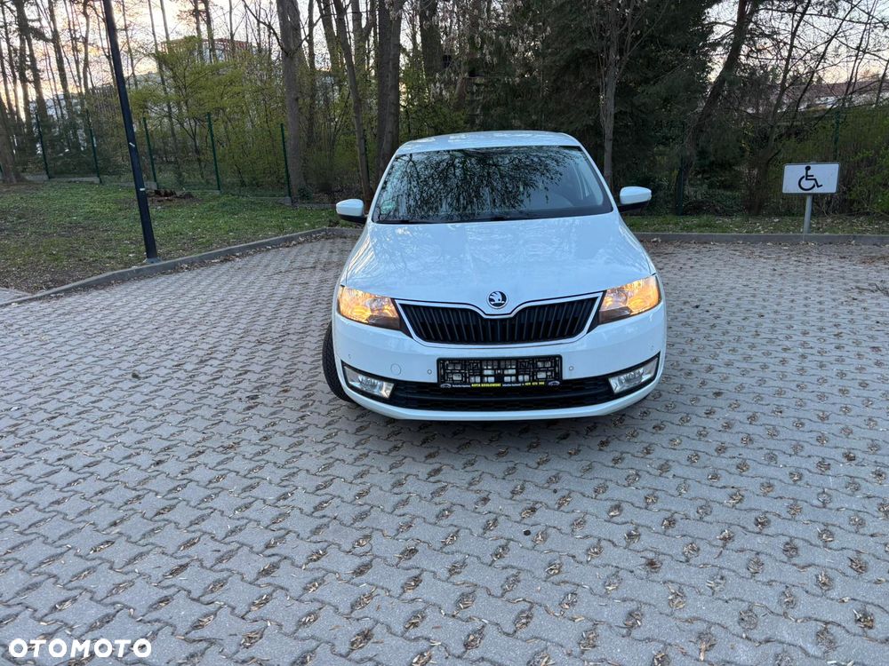 Skoda RAPID - 11