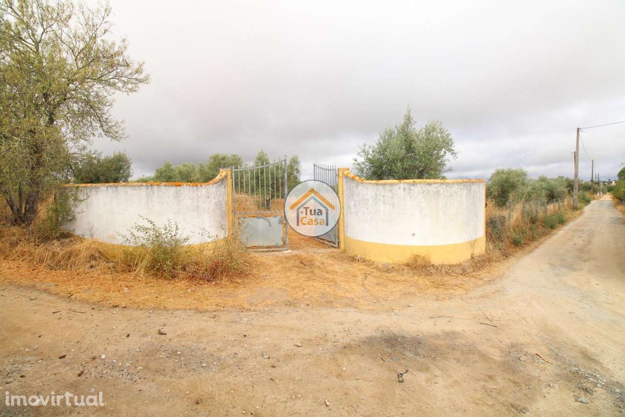 Terreno Misto com 26.000m2 com Área Urbana de 296m2 em Reguengos de Mo - Grande imagem: 2/33