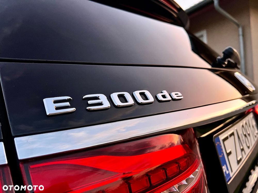 Mercedes-Benz Klasa E 220 d 4Matic 9G-TRONIC Avantgarde - 23